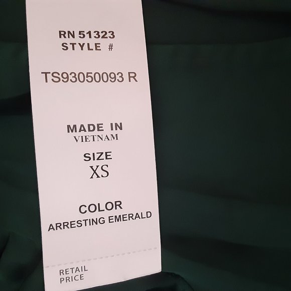 Sam & Jess Puff Shoulder Surplice Arresting Emerald Satin Wrap Top - Picture 8 of 10